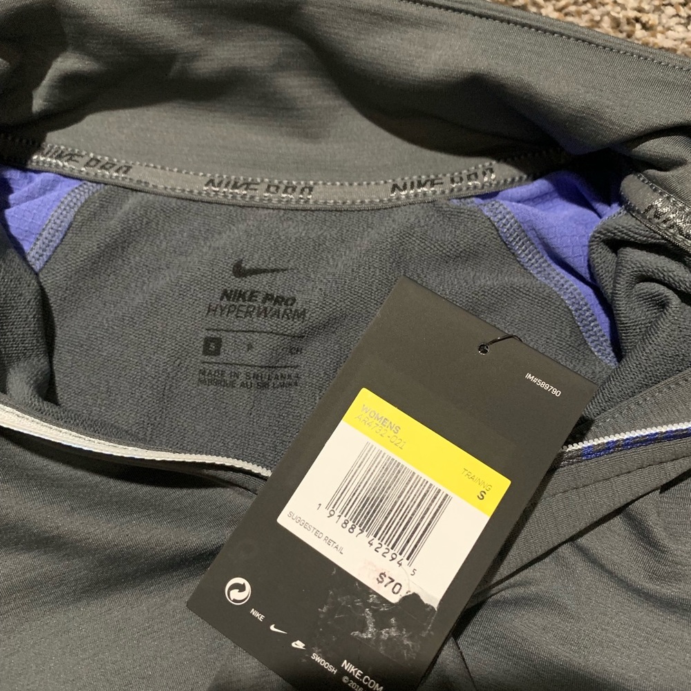 Brand New Womens Nike Pro Running Jacket Hyperwarm - Picture 4 of 6